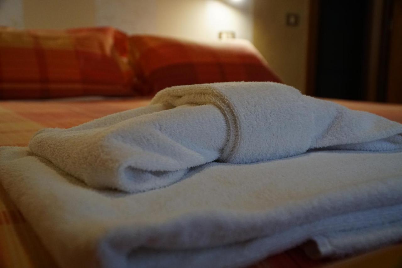 Hotel Iscla Эдоло Экстерьер фото
