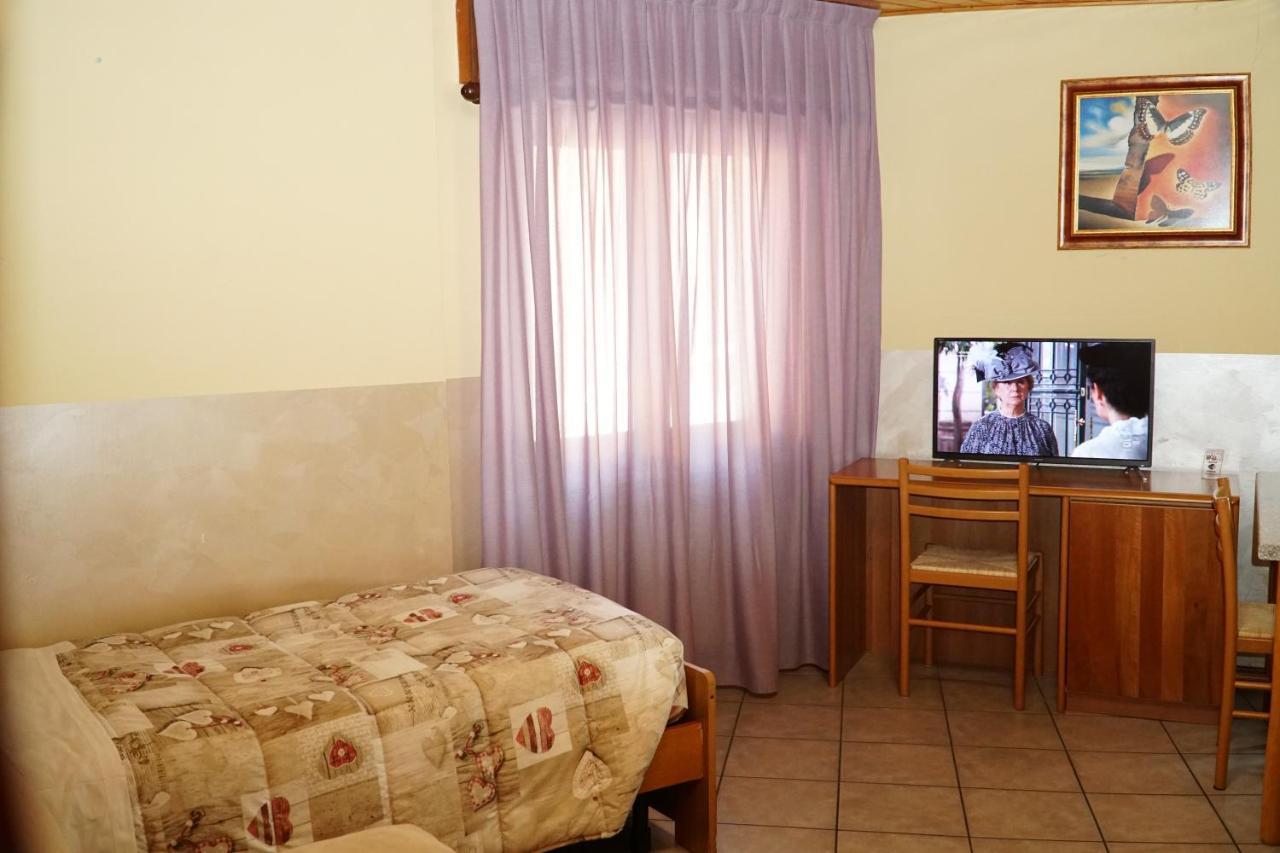 Hotel Iscla Эдоло Экстерьер фото
