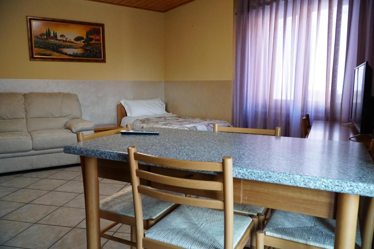 Hotel Iscla Эдоло Экстерьер фото