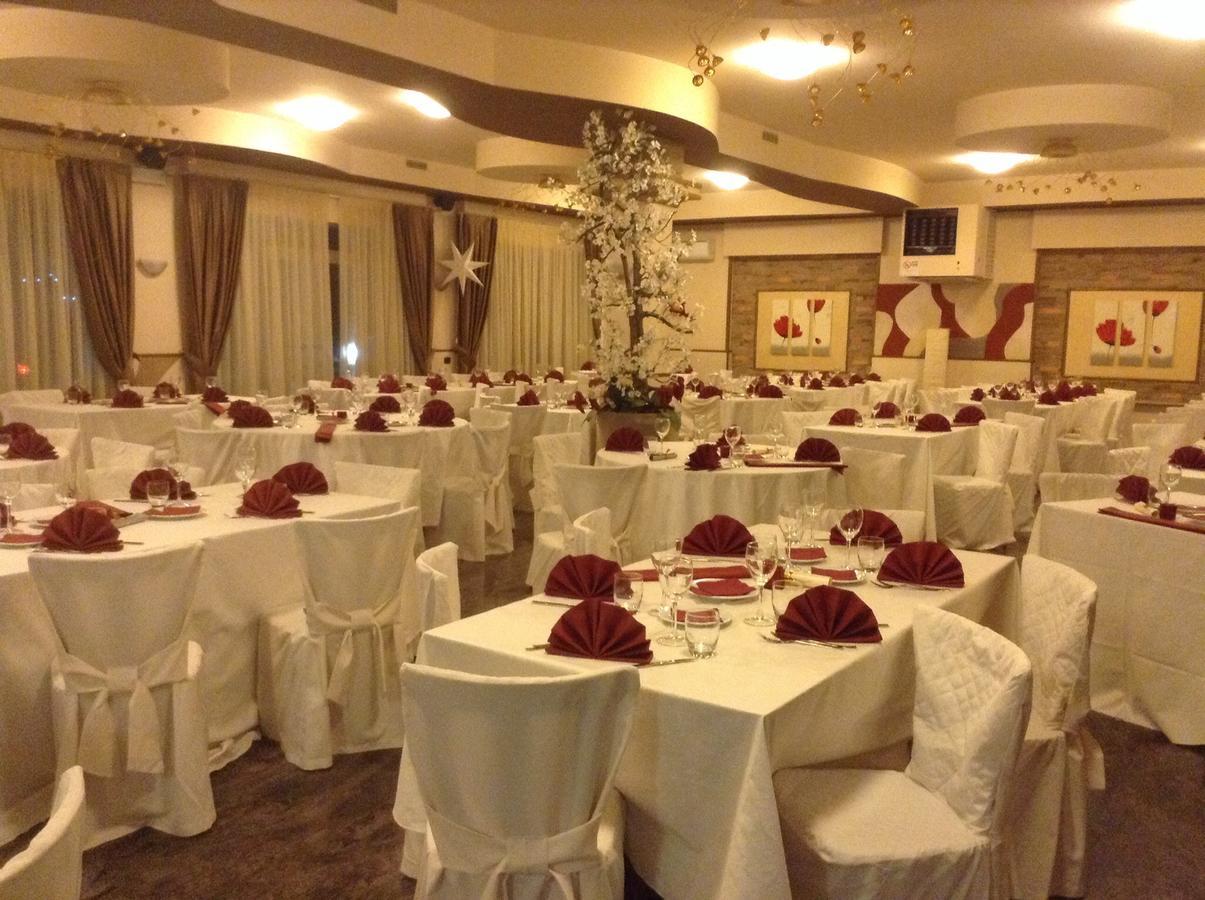 Hotel Iscla Эдоло Экстерьер фото