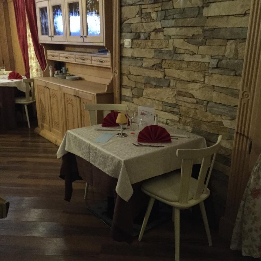 Hotel Iscla Эдоло Экстерьер фото
