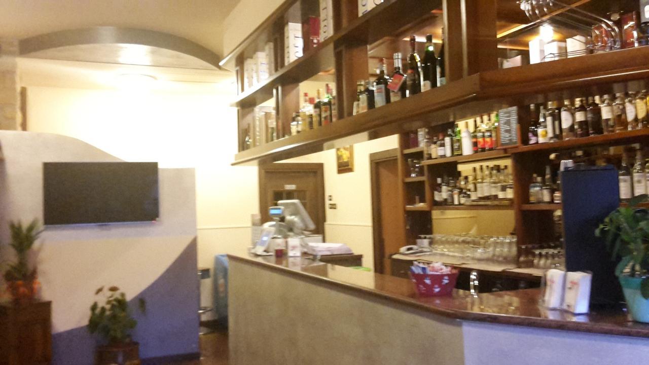 Hotel Iscla Эдоло Экстерьер фото